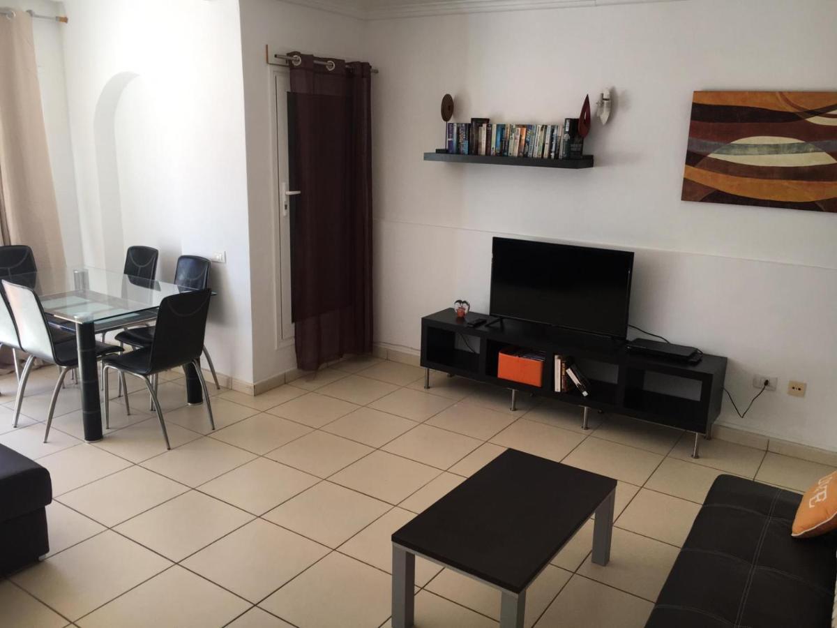 Bungalow In The Palms Apartment San Miguel de Abona Bagian luar foto