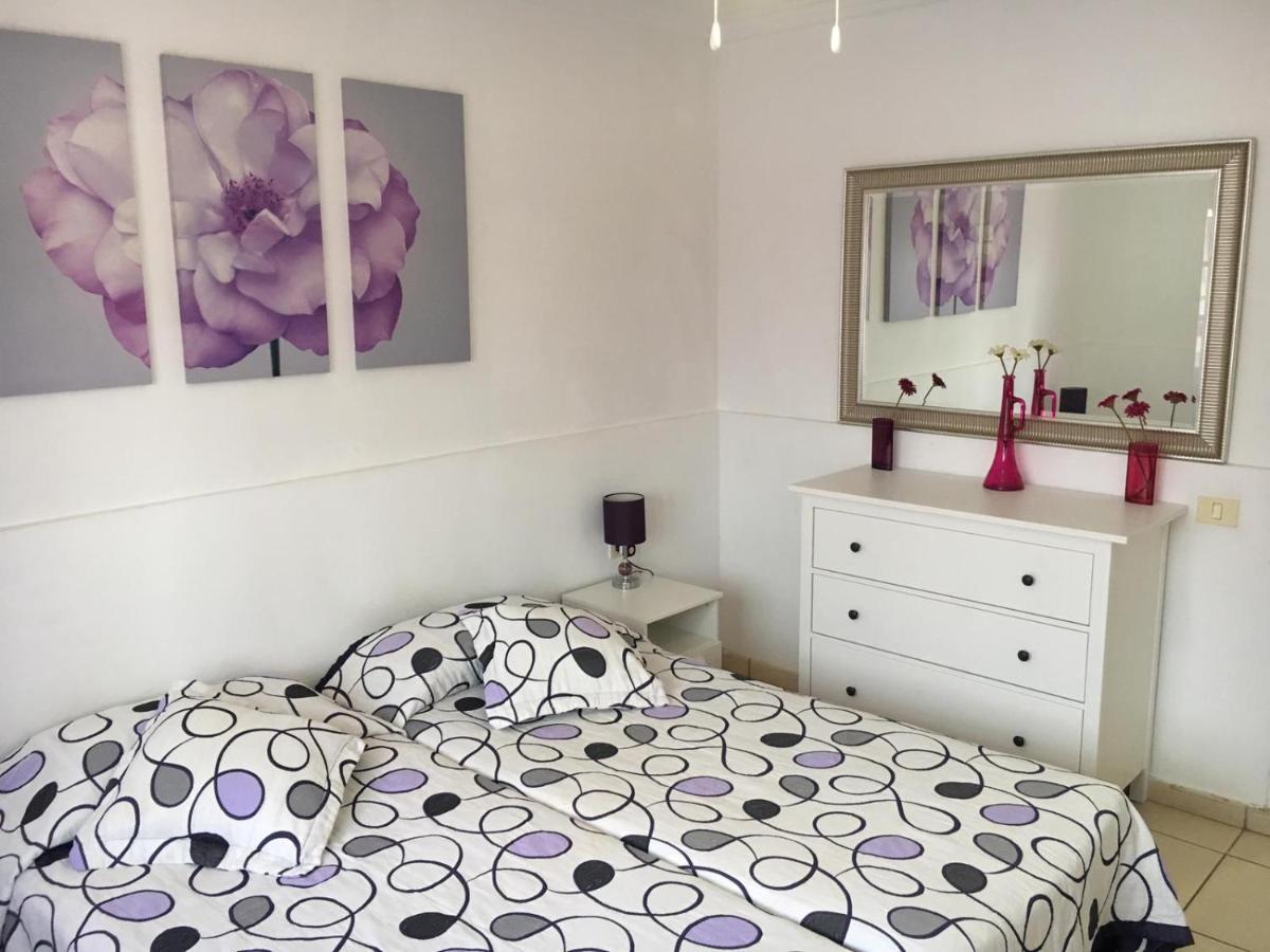 Bungalow In The Palms Apartment San Miguel de Abona Bagian luar foto