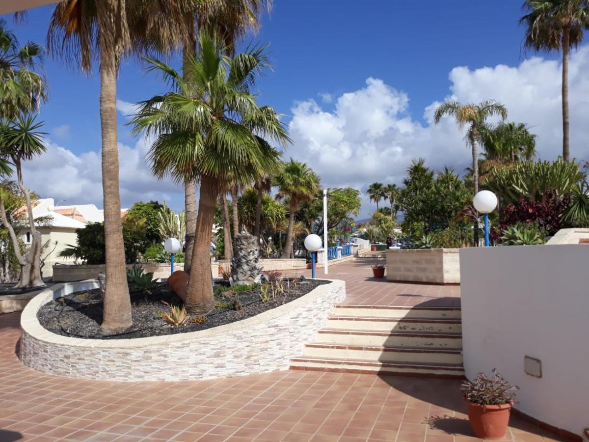 Bungalow In The Palms Apartment San Miguel de Abona Bagian luar foto